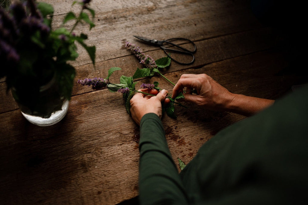 profitable herbs to grow